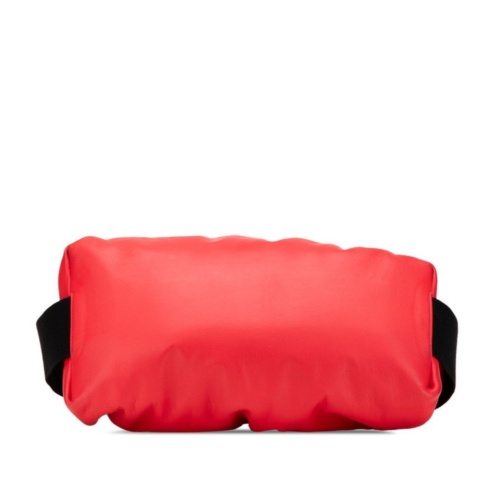 Bottega Veneta The Pouch Body Bag in Red and Black Leather for Women - Picture 3 of 12